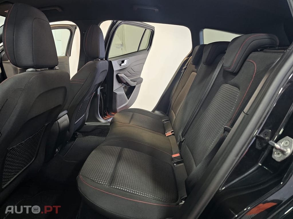 Ford Focus SW 1.5 TDCi EcoBlue ST-Line