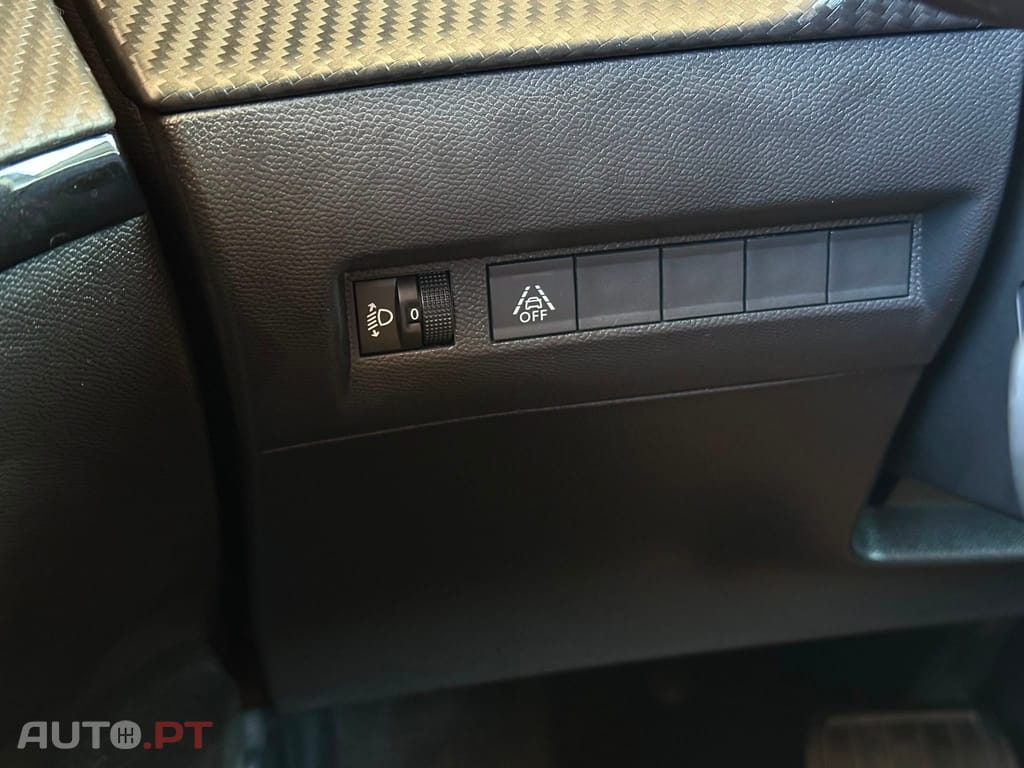 Peugeot E-208 50 kWh Allure Pack