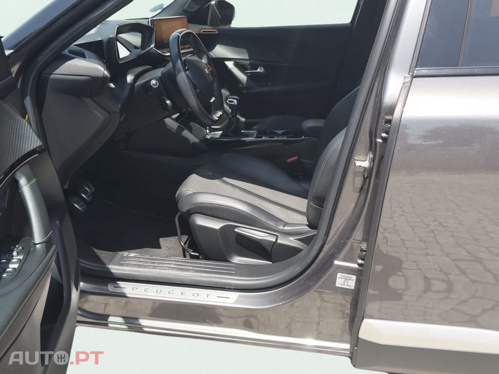 Peugeot 2008 1.5 BlueHDi GT