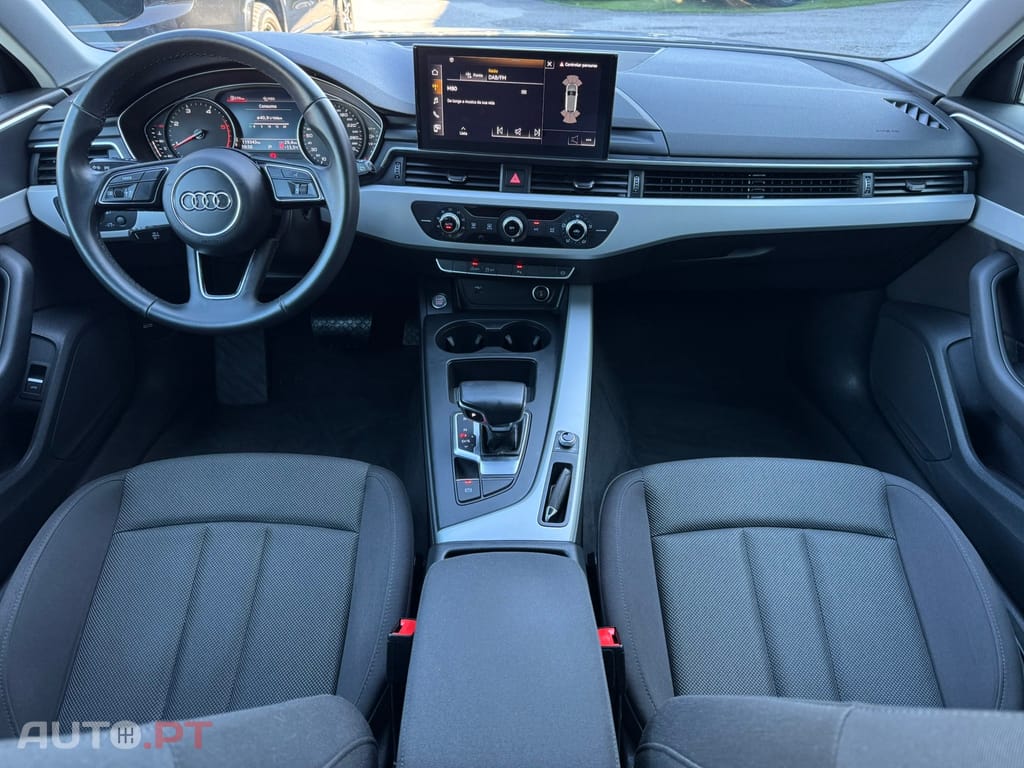 Audi A4 Avant 30 TDI Advanced S tronic