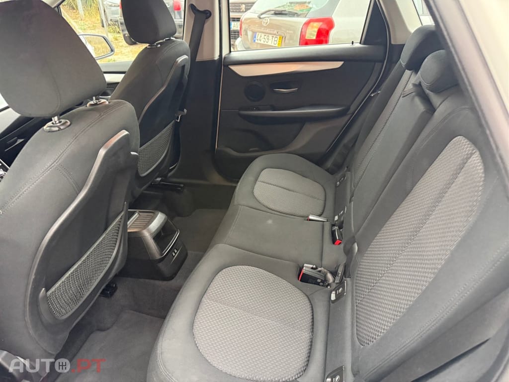 BMW 216 d