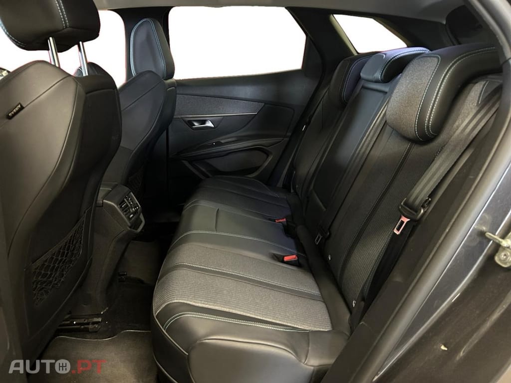 Peugeot 3008 1.6 Hybrid Allure Pack e-EAT8