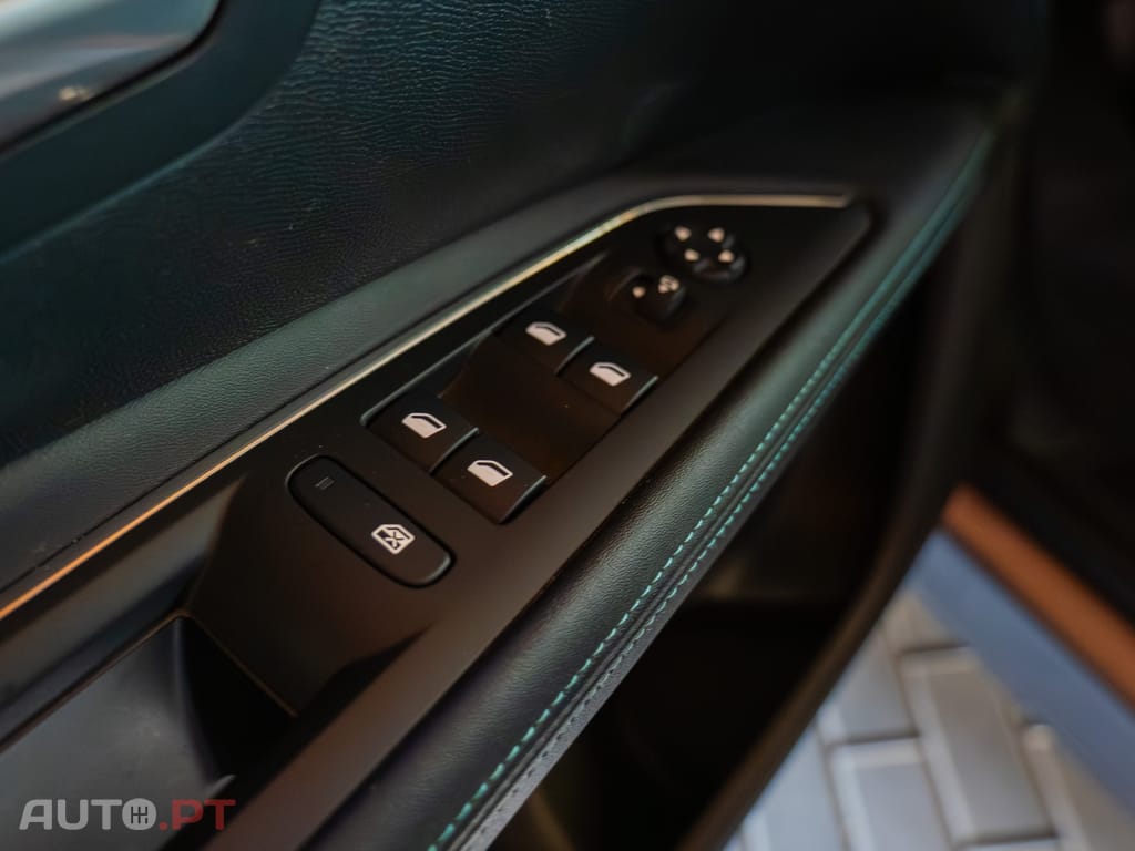 Peugeot 3008 1.2 PureTech Allure Pack EAT8