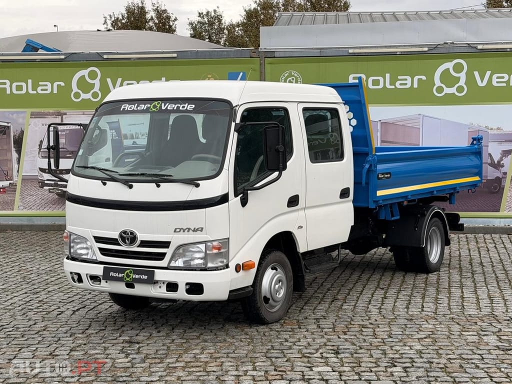 Toyota Dyna CAB. DUPLA + BASCULA