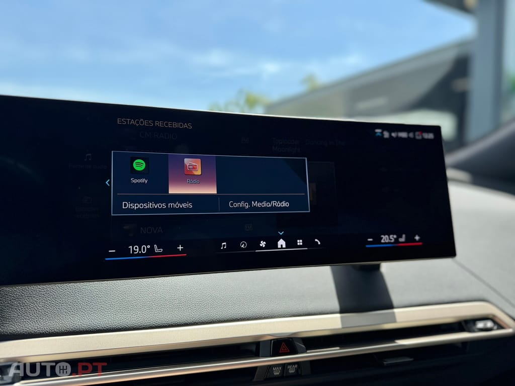 BMW iX xDrive 40 Pack Desportivo