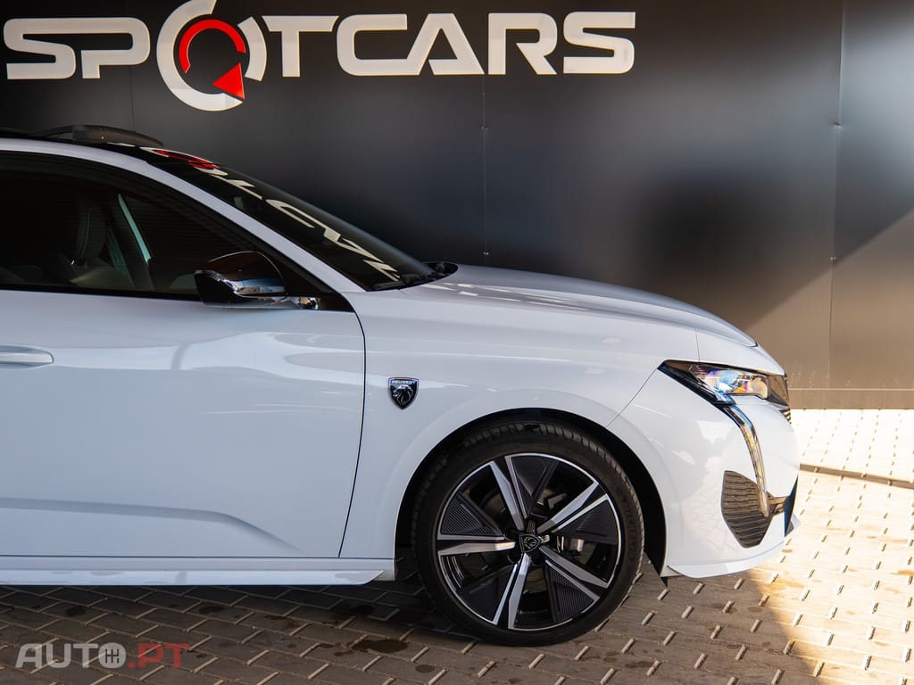 Peugeot 308 PureTech 130 EAT8 GT