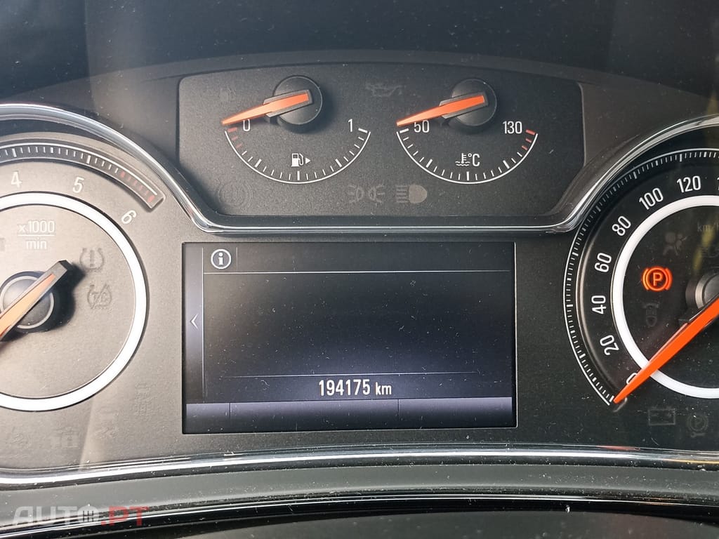 Opel Insignia 1.6 CDTi Cosmo S/S J17