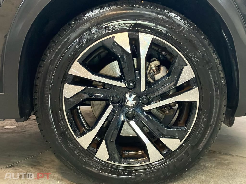 Peugeot E-2008 54 kWh Allure