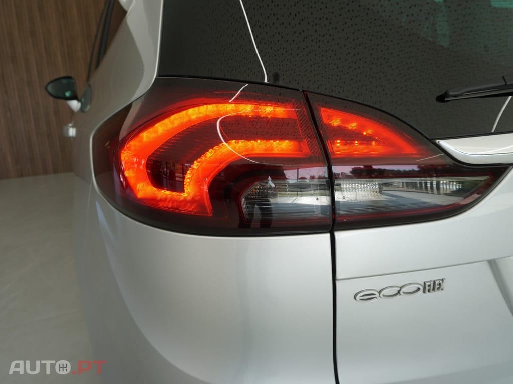 Opel Zafira 1.6 CDTi Executive