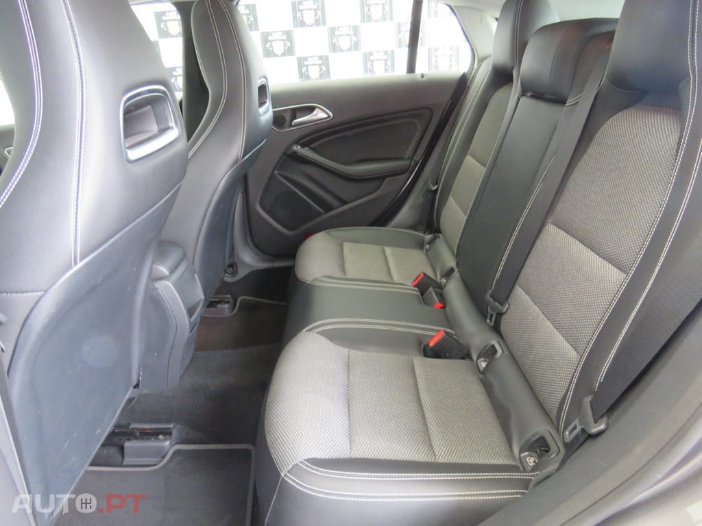 Mercedes-Benz CLA 180 d Shooting Brake