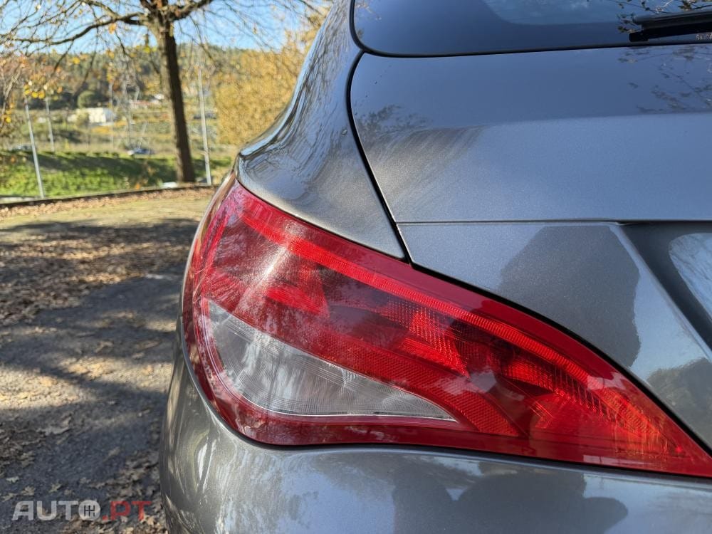 Mercedes-Benz CLA 180 d Shooting Brake Urban Aut.