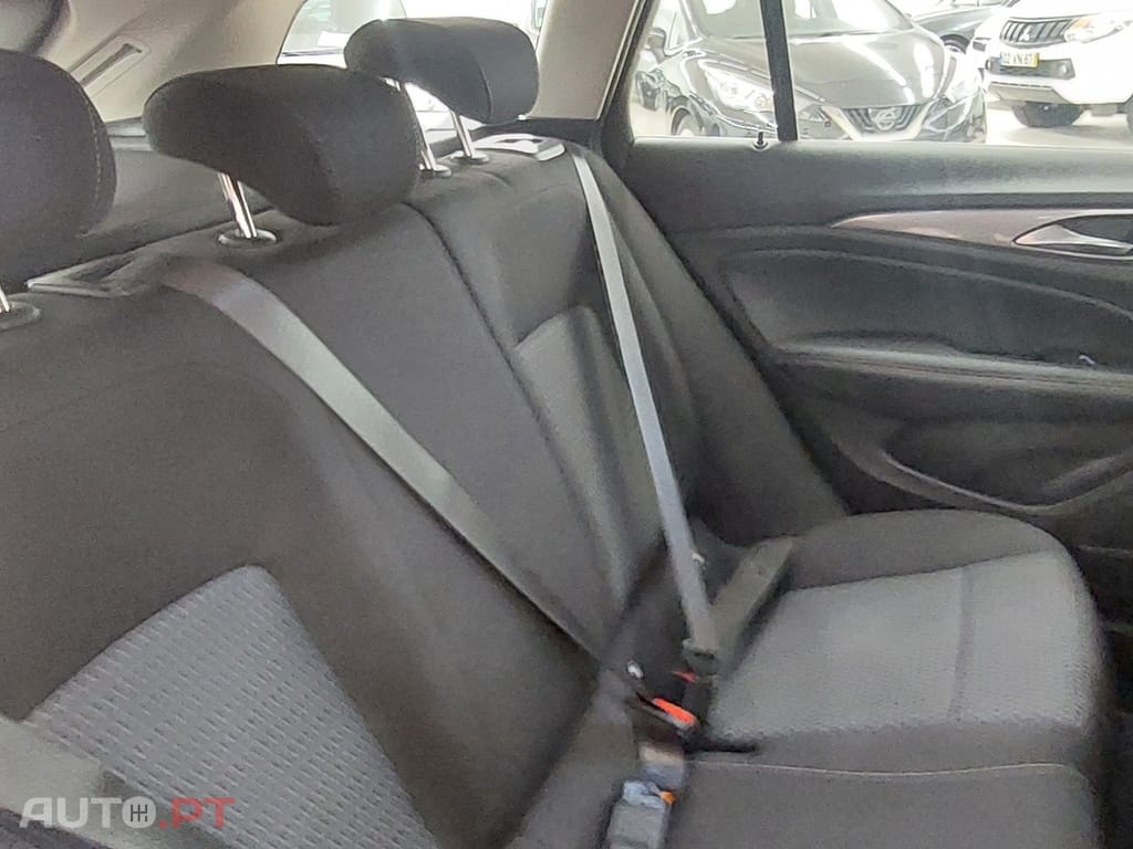 Opel Insignia 1.5 D Business Edition