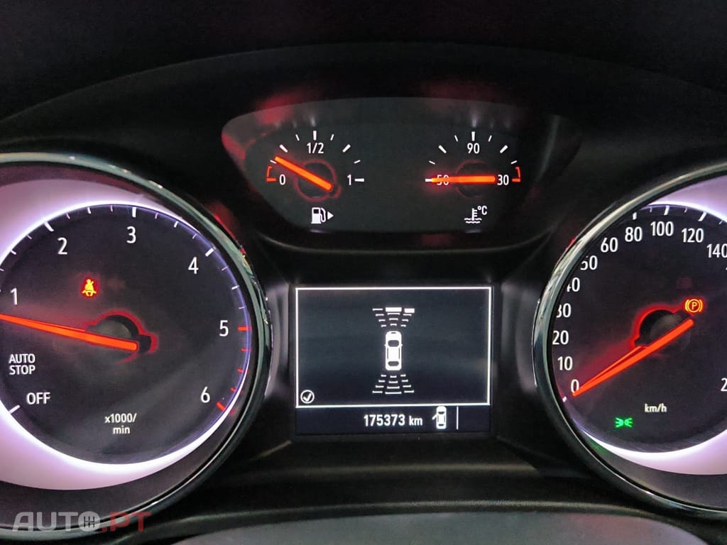 Opel Insignia 1.6 CDTi Selective