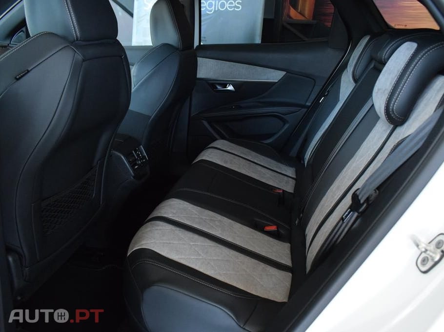 Peugeot 3008 1.6 Hybrid4 GT e-EAT8