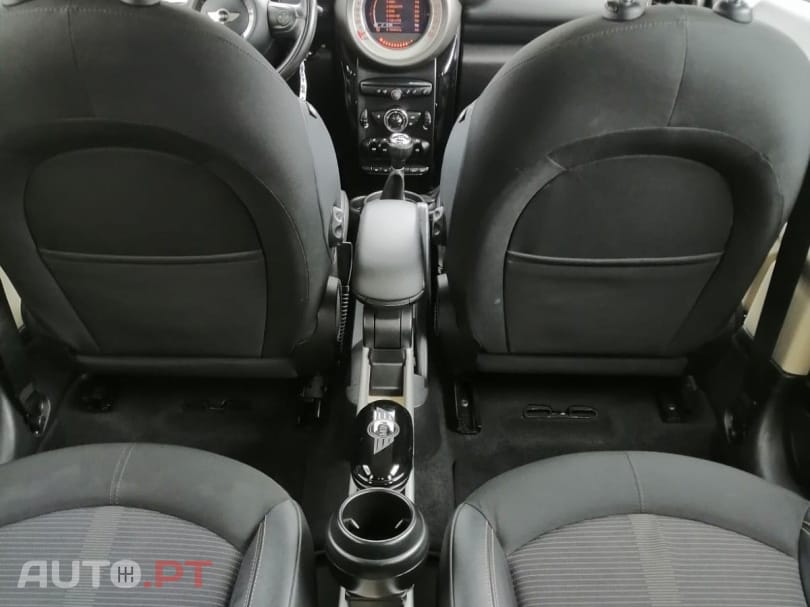 MINI Countryman One D