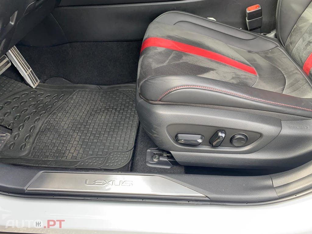 Lexus UX F Sport
