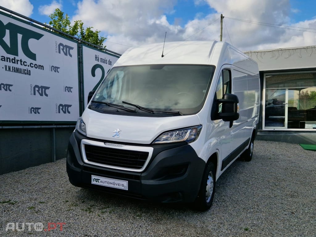 Peugeot Boxer 2.0 BlueHDi 335 L3H2 Premium