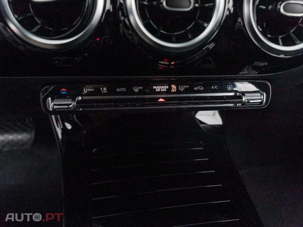 Mercedes-Benz CLA 250 e Shooting Brake Style Plus