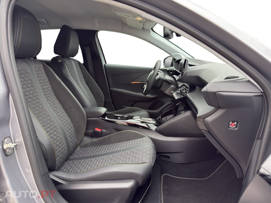 Peugeot E-208 50 kWh Edition
