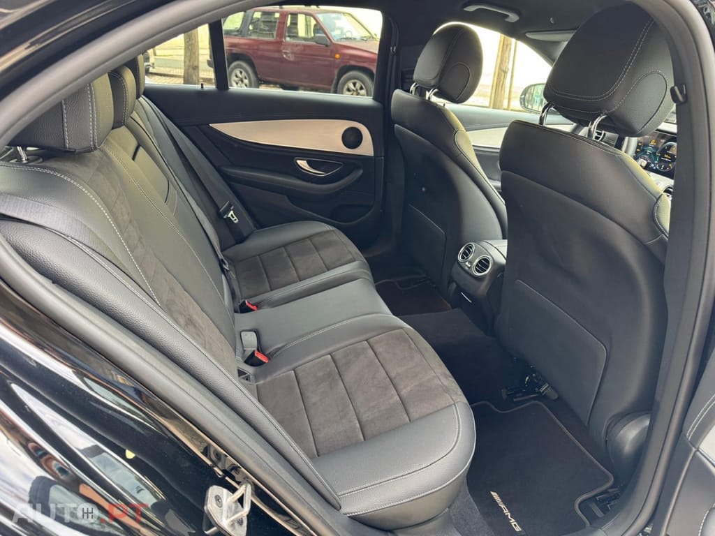 Mercedes-Benz E 220 d AMG Line