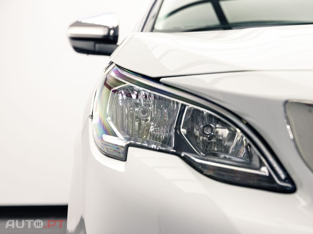 Peugeot 3008 1.5 BlueHDi Crossway EAT8