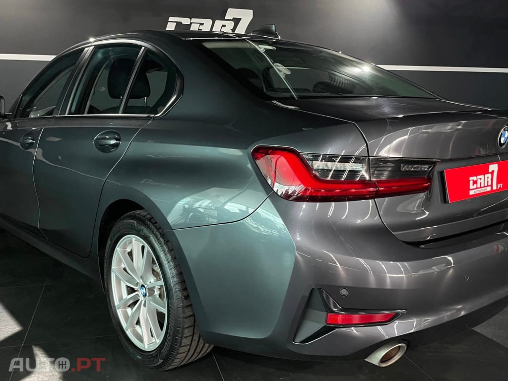 BMW 330 e iPerformance Advantage