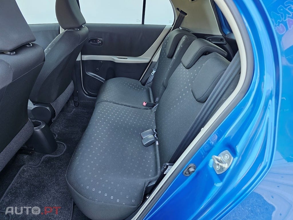 Toyota Yaris 1.0 VVT-i AC