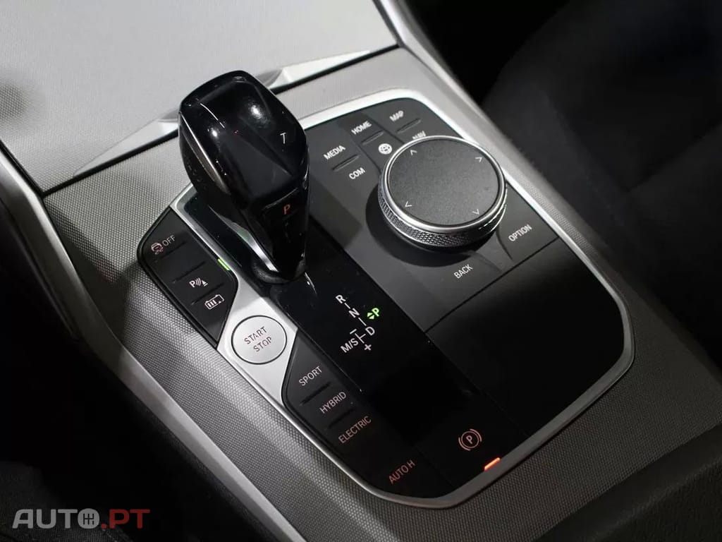 BMW 320 e Line Sport Auto