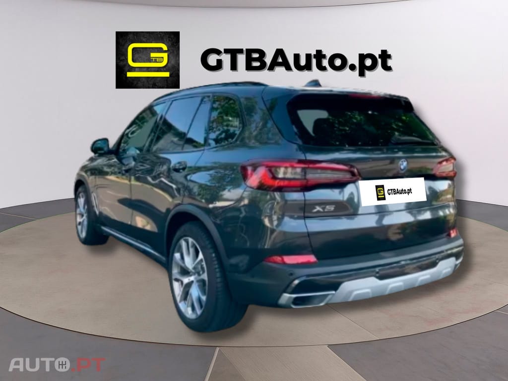 BMW X5 xDrive 45e iPerformance I.V.A DEDUTIVEL