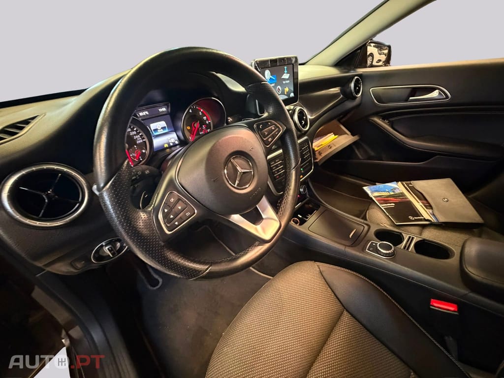 Mercedes-Benz CLA 180 d Shooting Brake