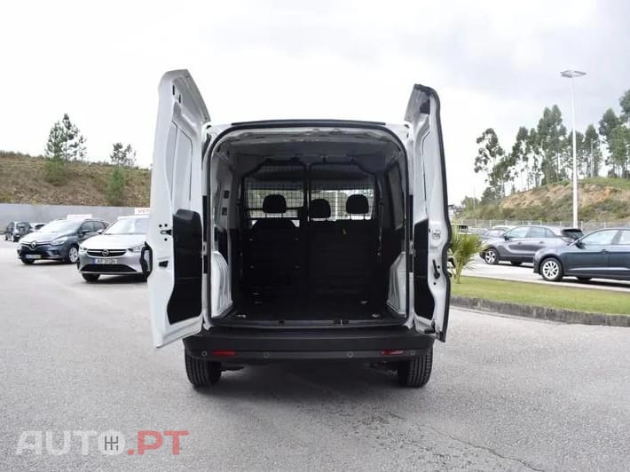 Fiat Doblo Cargo 1.3 M-Jet Easy Van 3L