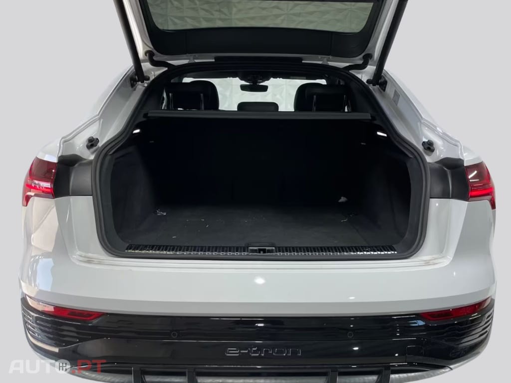 Audi Q8 E-Tron 50 quattro Edition