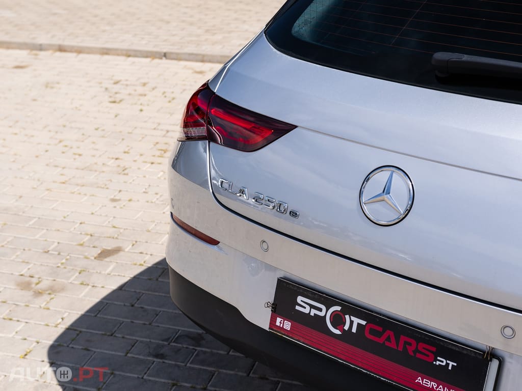 Mercedes-Benz CLA 250 e Style Plus