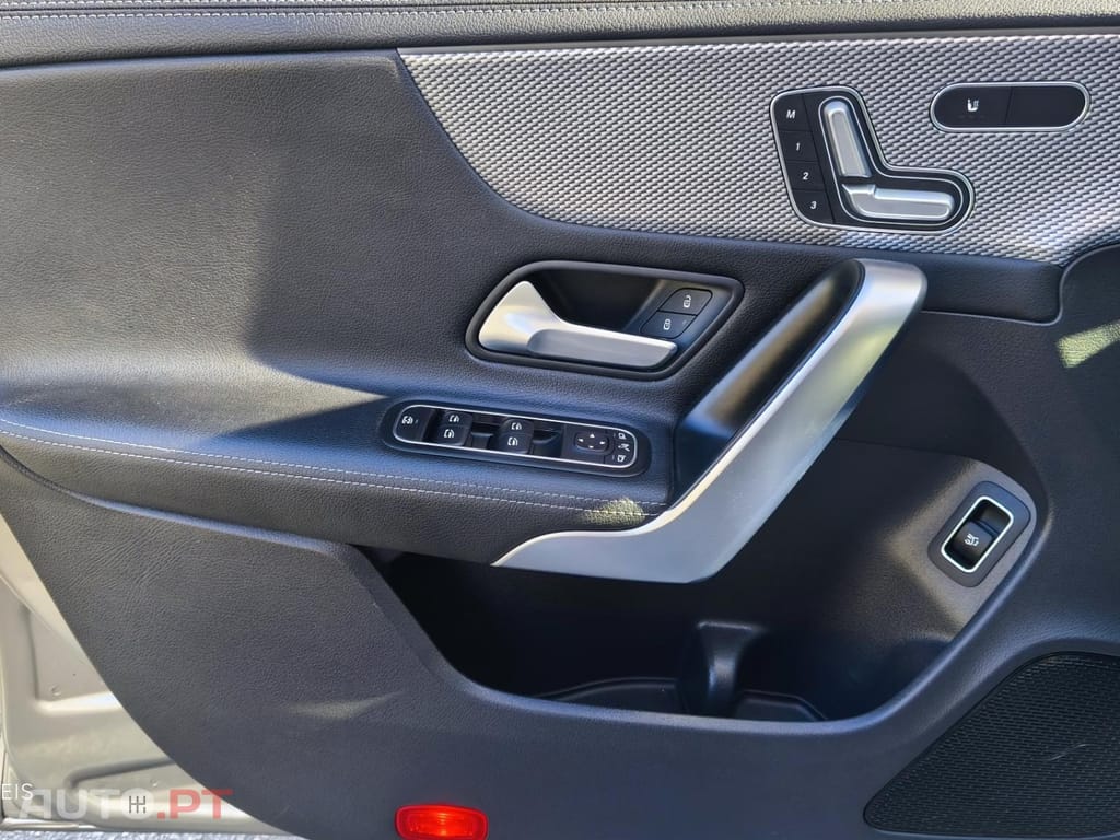 Mercedes-Benz CLA 180 d Shooting Brake Business Solutions