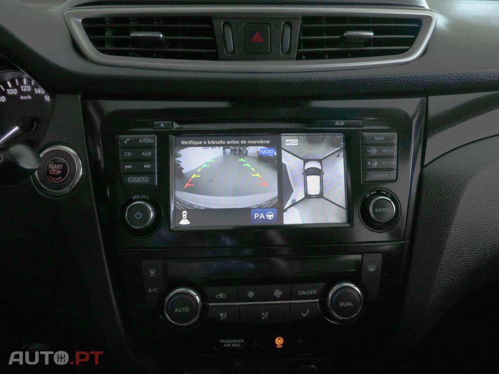 Nissan Qashqai 1.6 dCi Tekna Pele