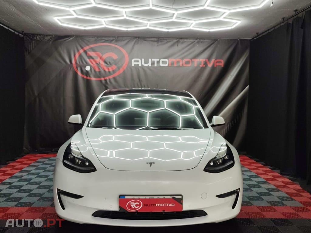 Tesla Model 3 Performance Tração Integral