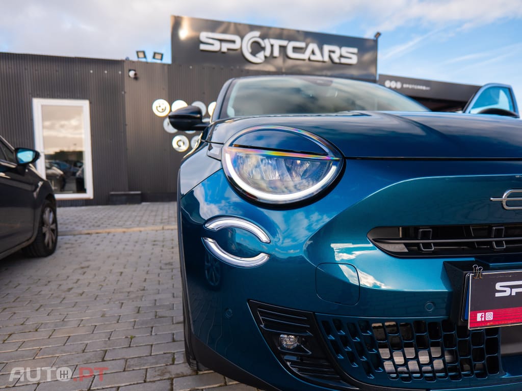 Fiat 600 1.2 Hybrid La Prima