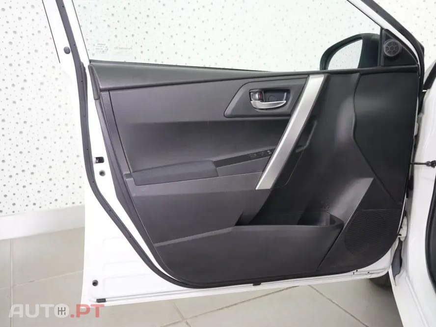 Toyota Auris 1.4 D-4D Comfort