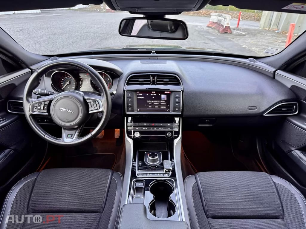 Jaguar XE 2.0 D R-Sport Aut.