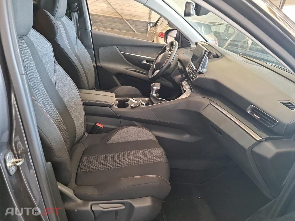 Peugeot 5008 BlueHDi 130 Active Business-Pack