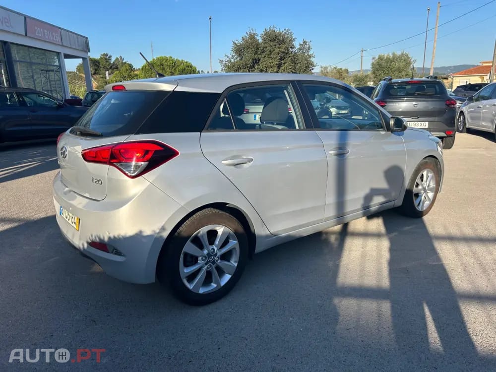 Hyundai i20 1.1 CRDi Comfort+Pack Look+JLL16