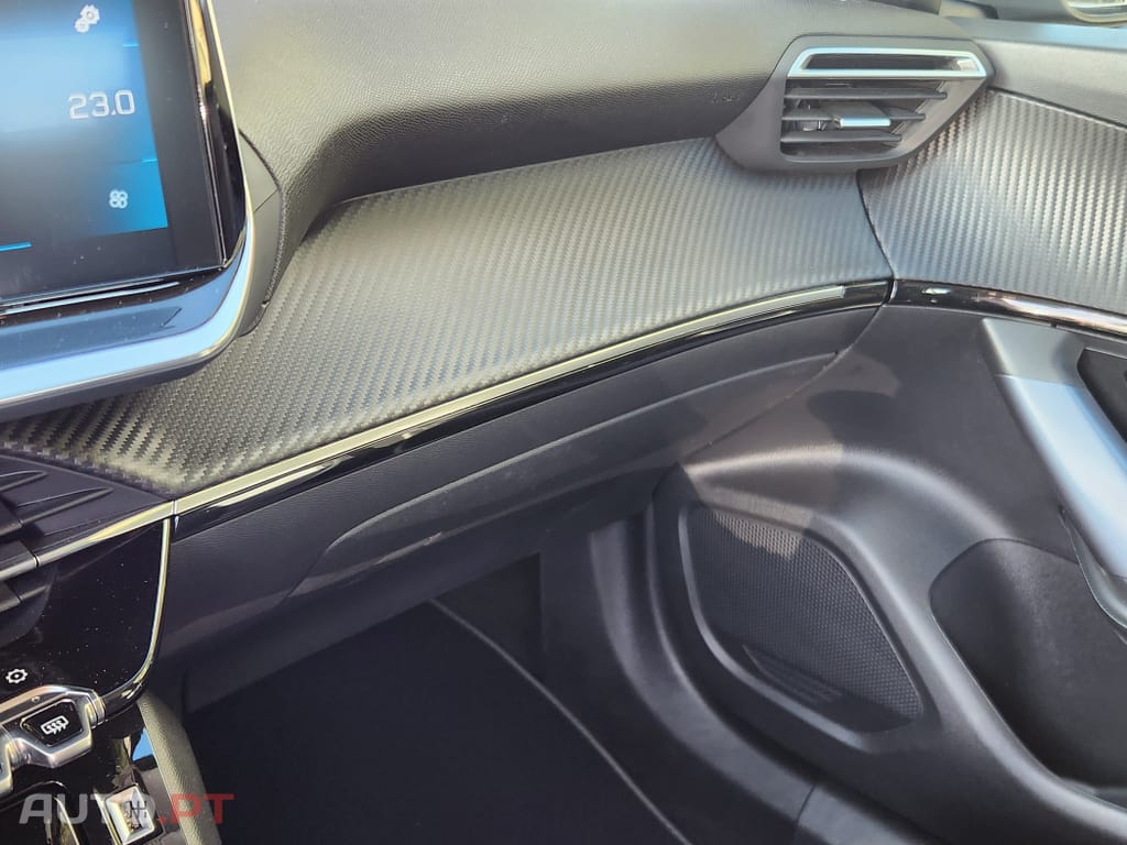 Peugeot 2008 1.5 BlueHDi Allure