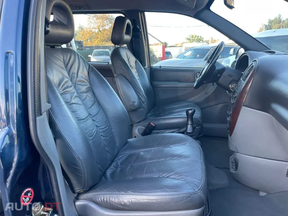 Chrysler Voyager 2.5 CRD LX