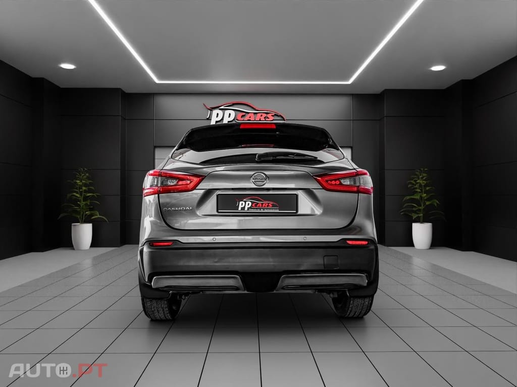 Nissan Qashqai 1.5 dCi N-Connecta J18