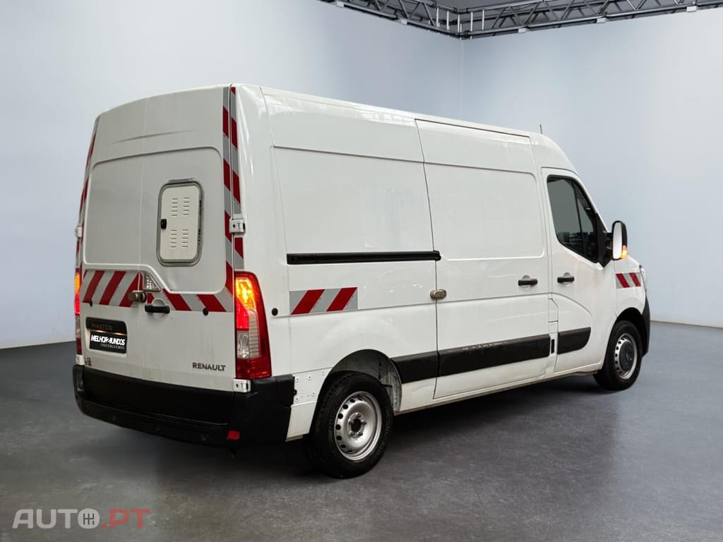 Renault Master 2.3 dCi L2H2 3.3T
