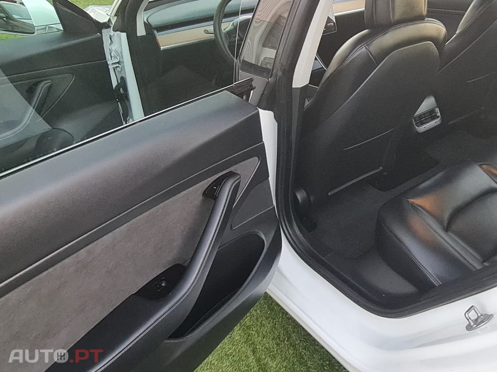 Tesla Model 3 Tração Traseira Premium