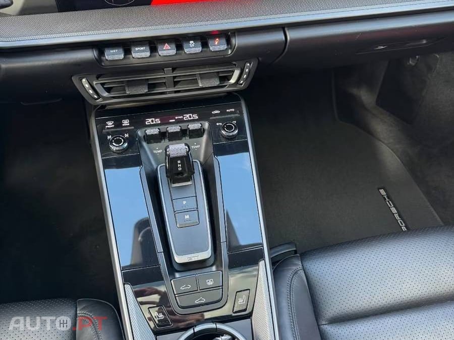 Porsche 911 Carrera
