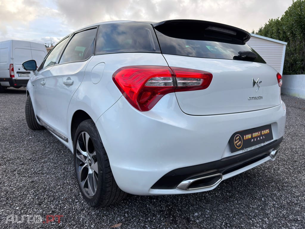 Citroen DS5 2.0 HDi Hybrid4 Sport Chic CMP6