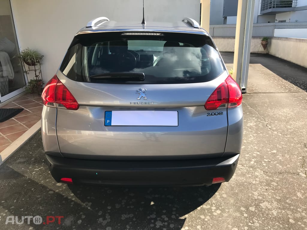 Peugeot 2008 Vti