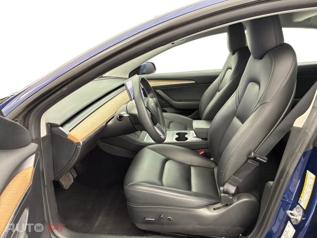 Tesla Model 3 Standard Range Plus RWD